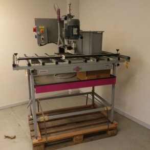 Knopp glasbormaskine
