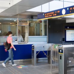 AV70 vertikal skydeluge