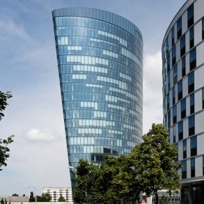 Specialfremstillet bjet floatglas