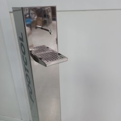 Hndsprit dispenser med fodpedal