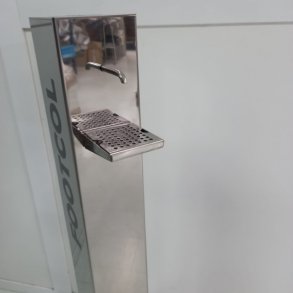 Hndsprit dispenser med fodpedal